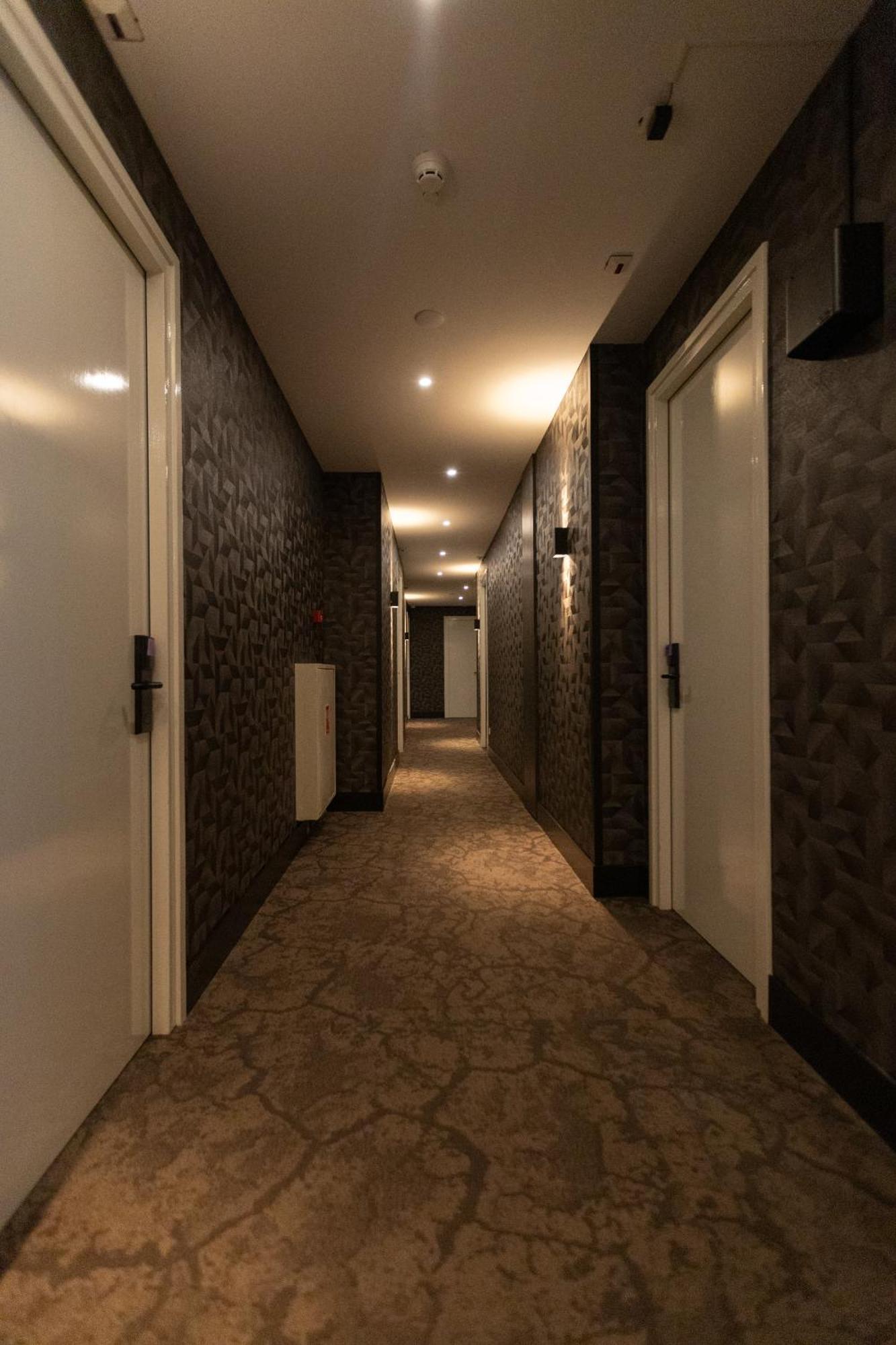 Hotel Twenty-Three Amsterdam Airport Хоофддорп Экстерьер фото