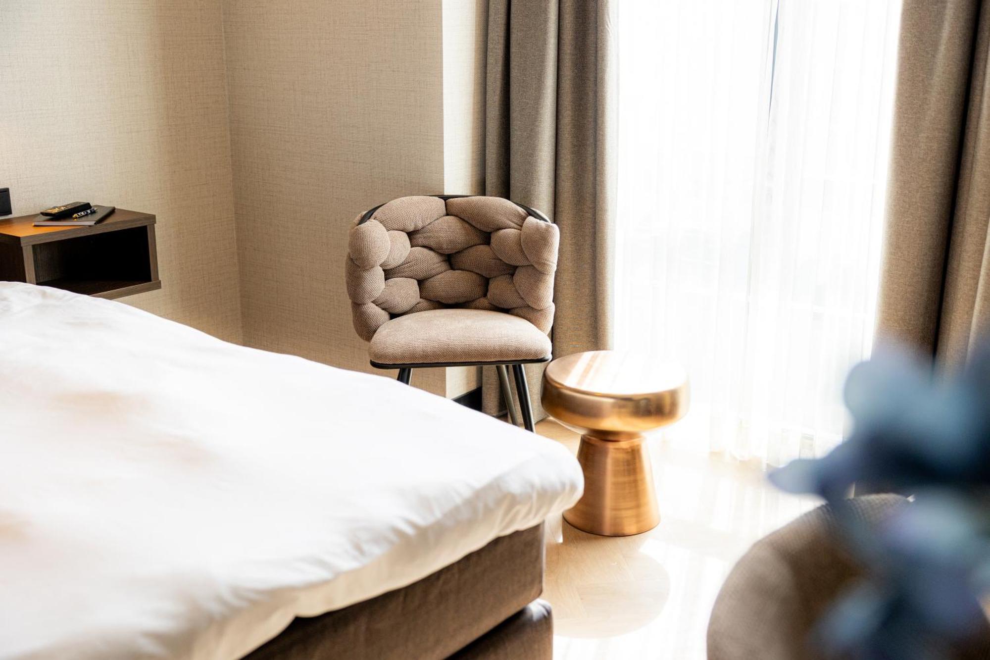 Hotel Twenty-Three Amsterdam Airport Хоофддорп Экстерьер фото